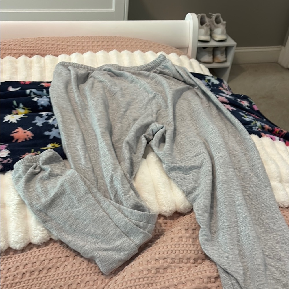 Aerie Soft Gray Lounge Pants